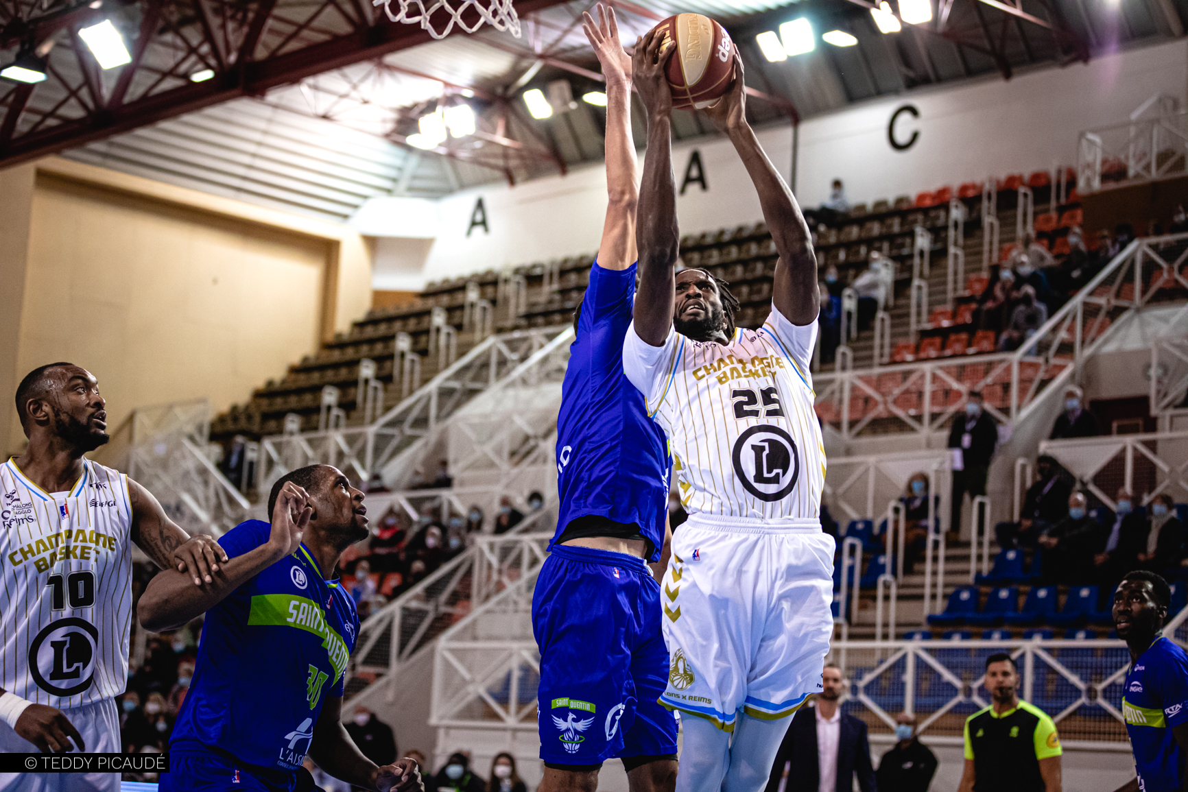 L’album photo vs SaintQuentin Basketball par Teddy Picaudé Champagne