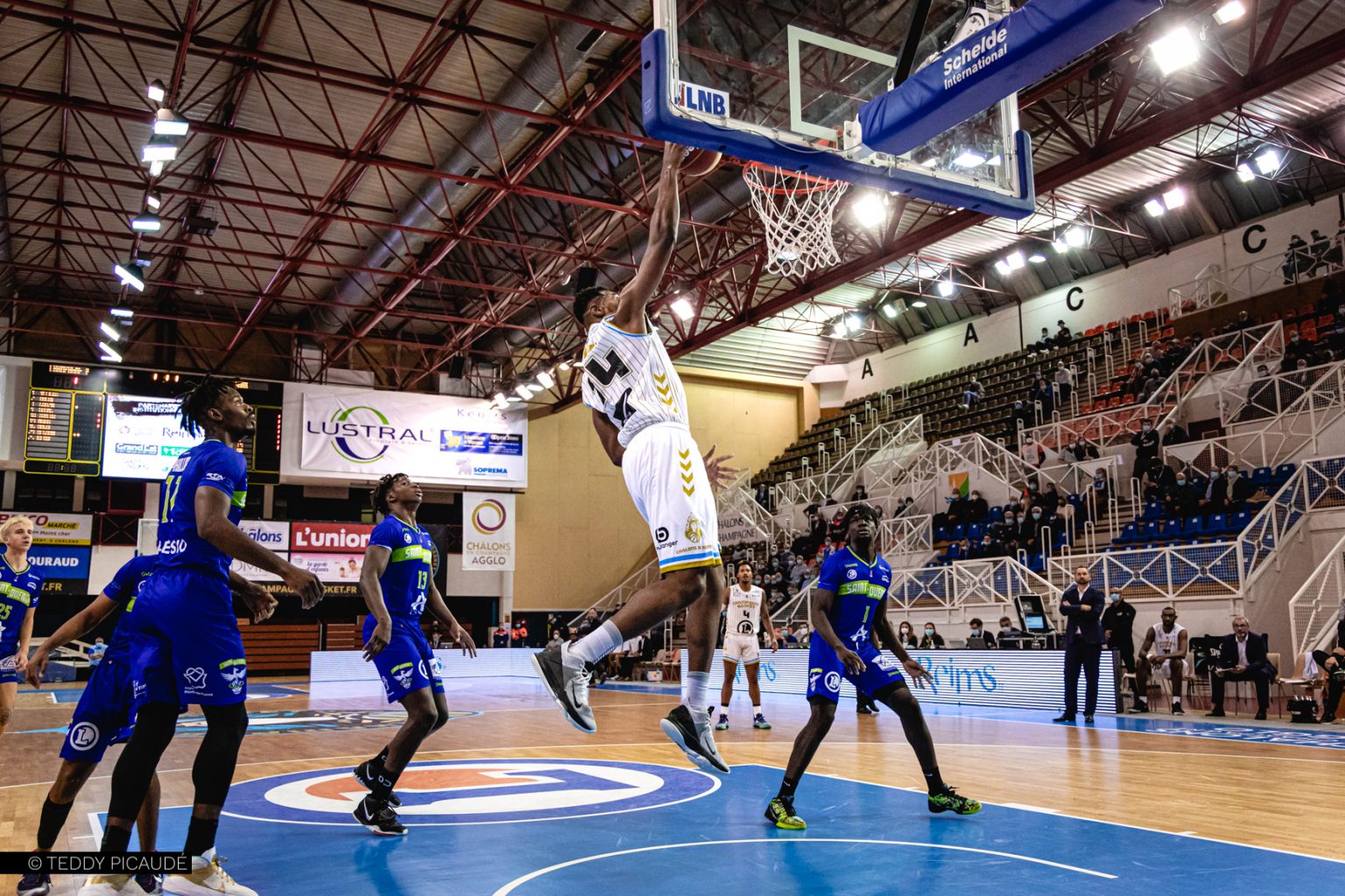 L’album photo vs SaintQuentin Basketball par Teddy Picaudé Champagne