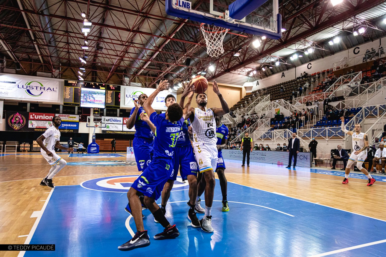 L’album photo vs SaintQuentin Basketball par Teddy Picaudé Champagne Basket